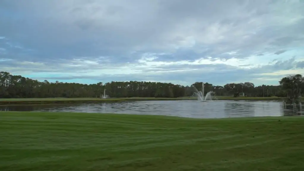 Fountain at Disney's Palm Golf Course at Walt Disney World