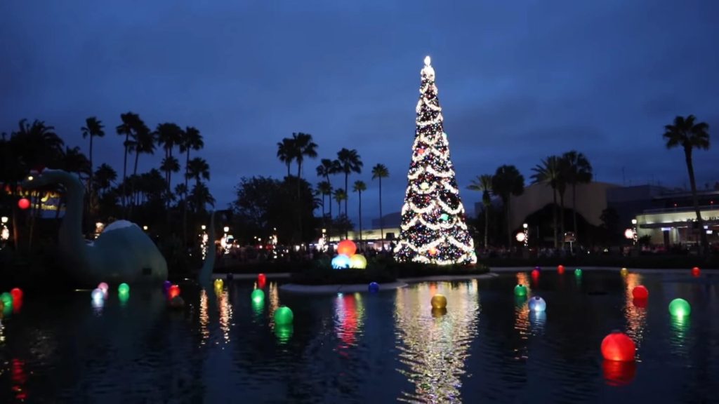 Christmas At Hollywood Studios Tree Echo Lake