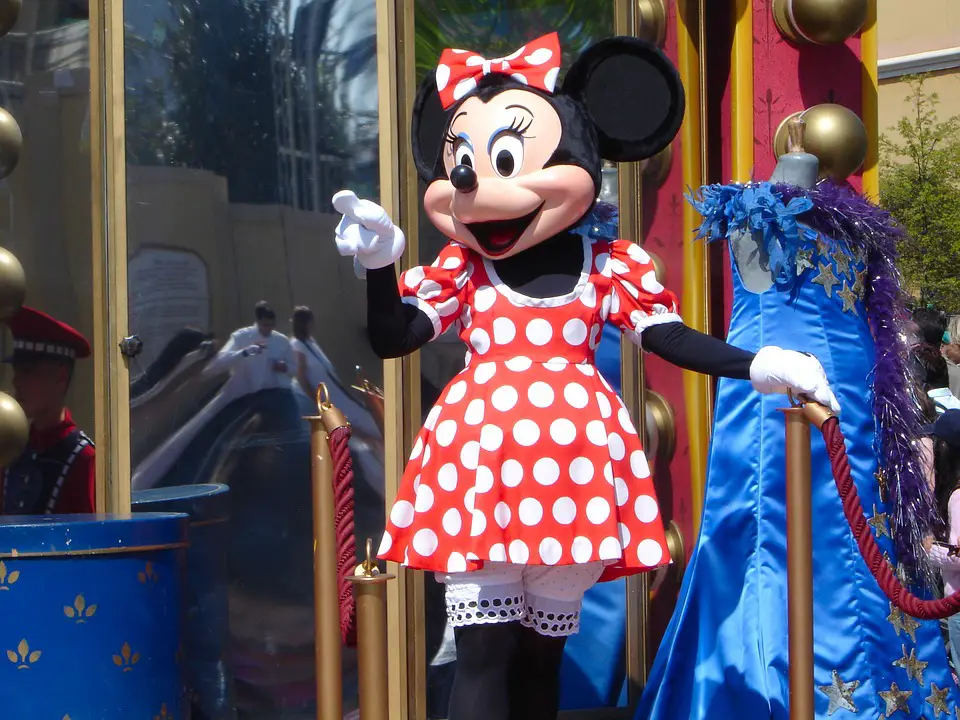 25 Facts About Minnie Mouse That Might Surprise You Tips 1