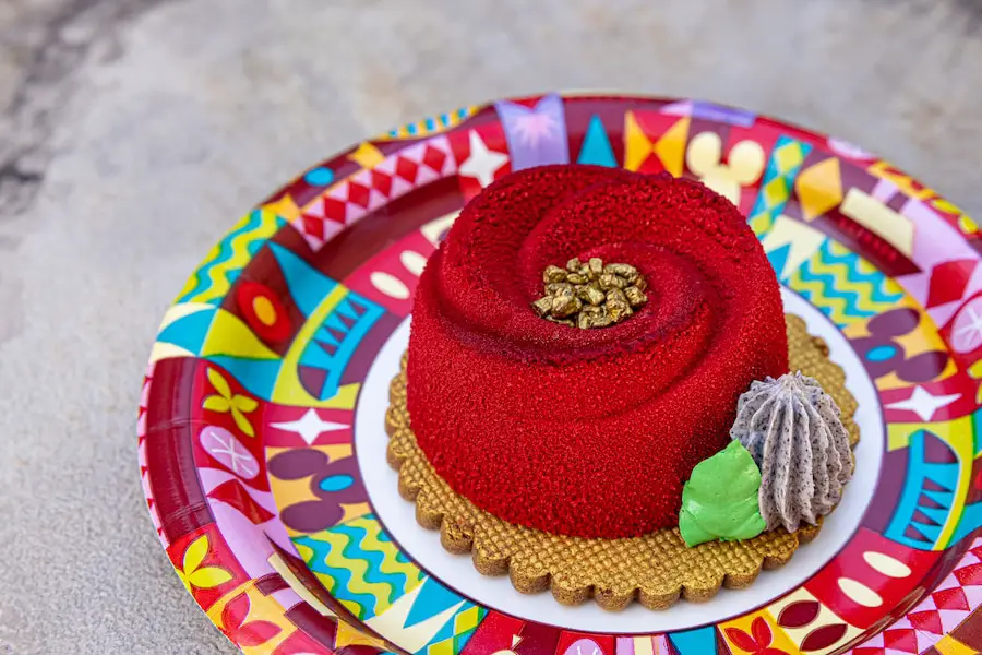 Treat Yourself to the New Spring Sweet Treats at Disney's Hollywood Studios Hollywood Studios 6