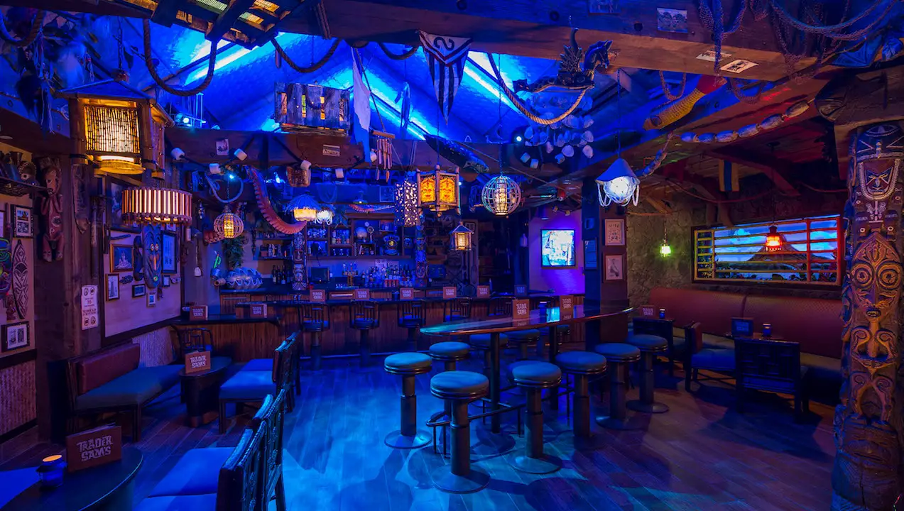 5 Of The Best Themed Bars In Disney World Dining 5